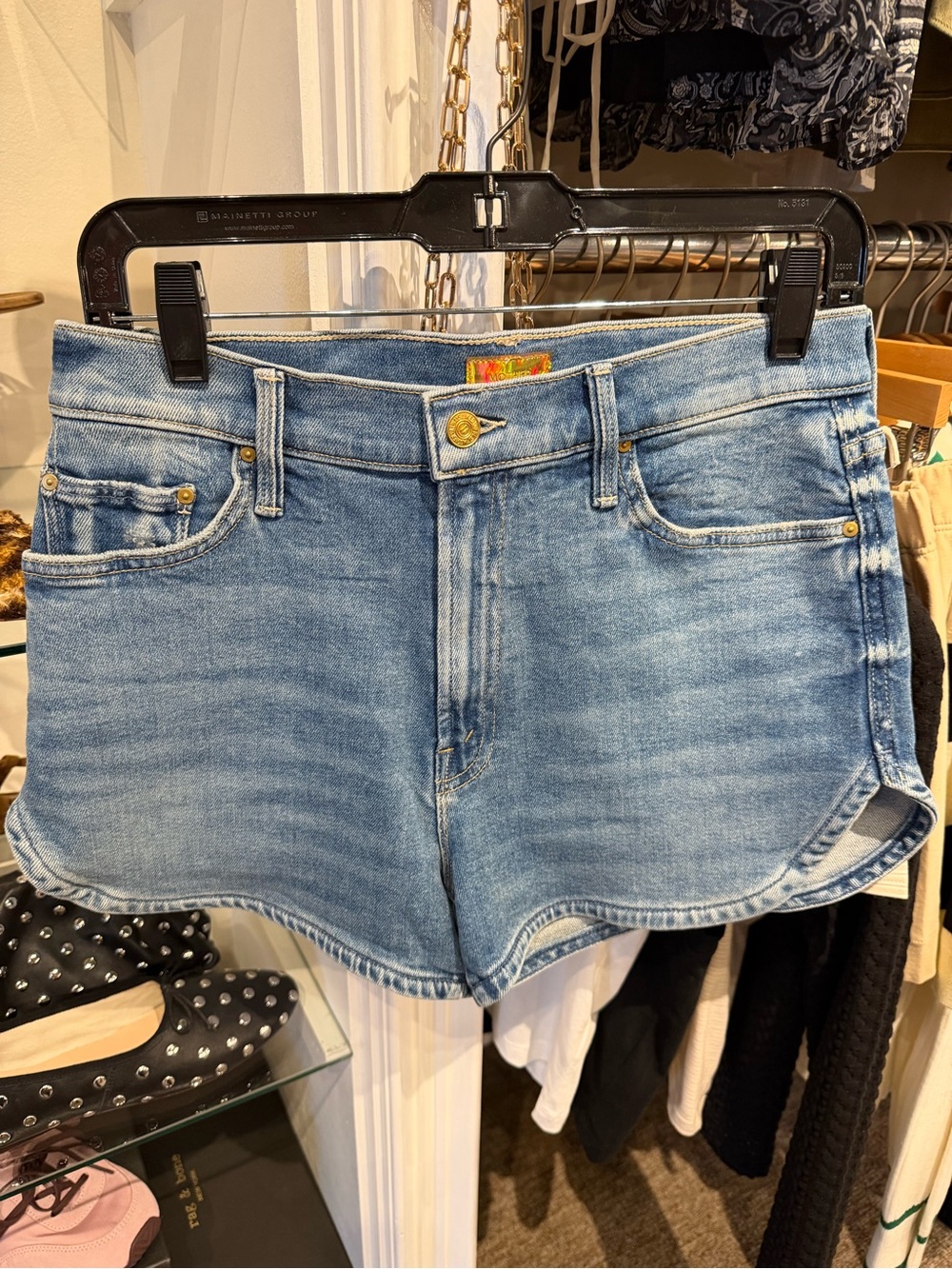 New! Mother Denim Tomcat Matinee Shorts - Picture 5 of 6
